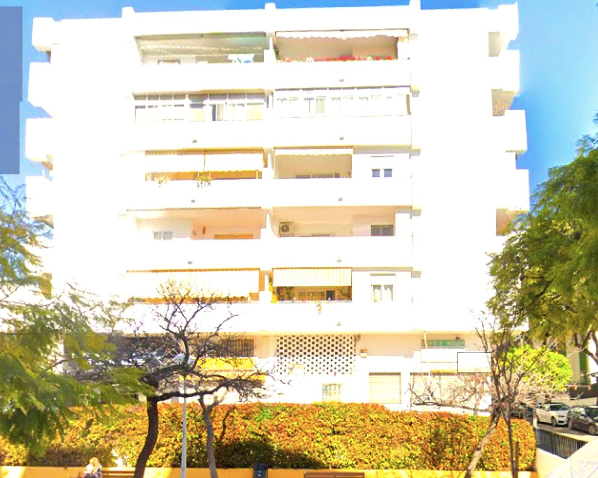 2 Bed Apartment for sale in Marbella Costa Del Sol, Málaga, Spain