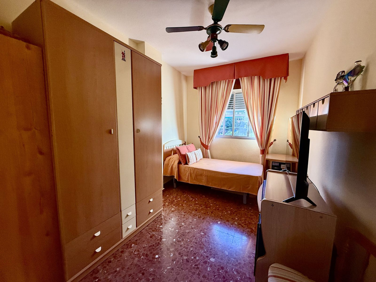 3 Bed Apartment for sale in Fuengirola Costa Del Sol, Málaga, Spain