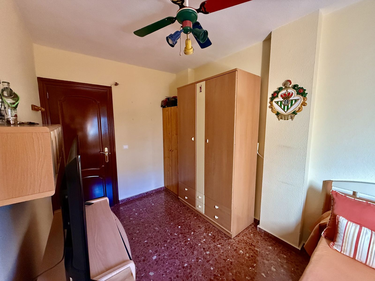 3 Bed Apartment for sale in Fuengirola Costa Del Sol, Málaga, Spain