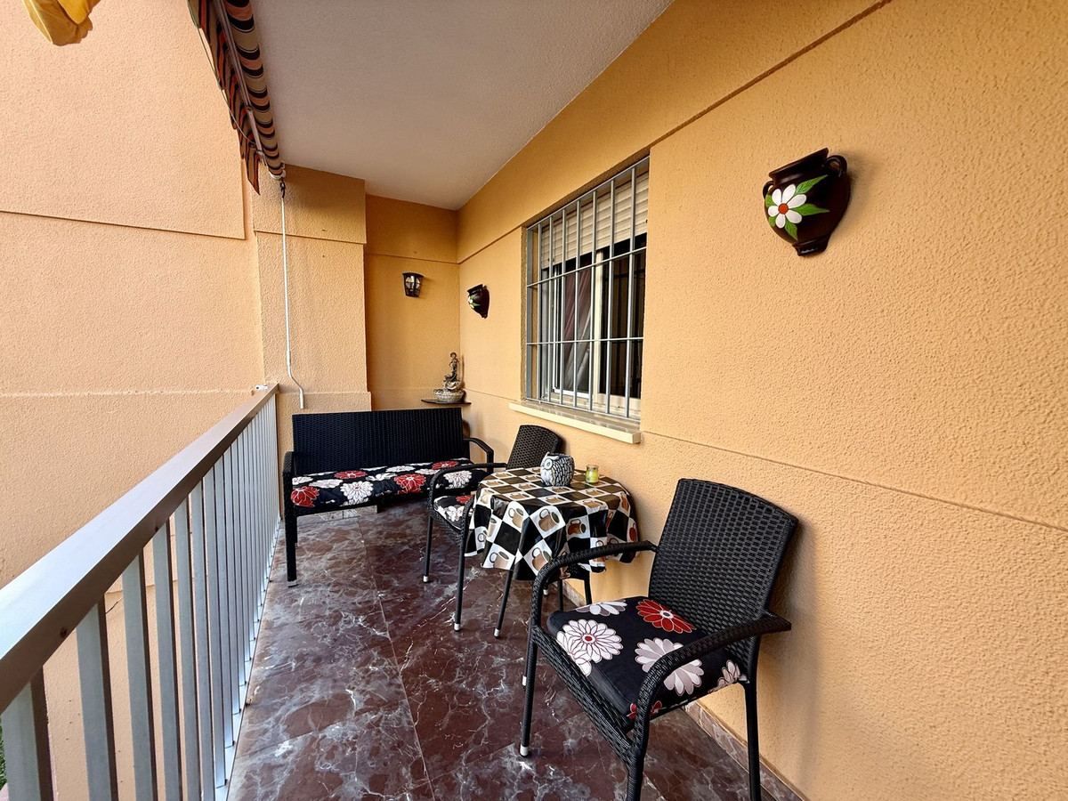 3 Bed Apartment for sale in Fuengirola Costa Del Sol, Málaga, Spain