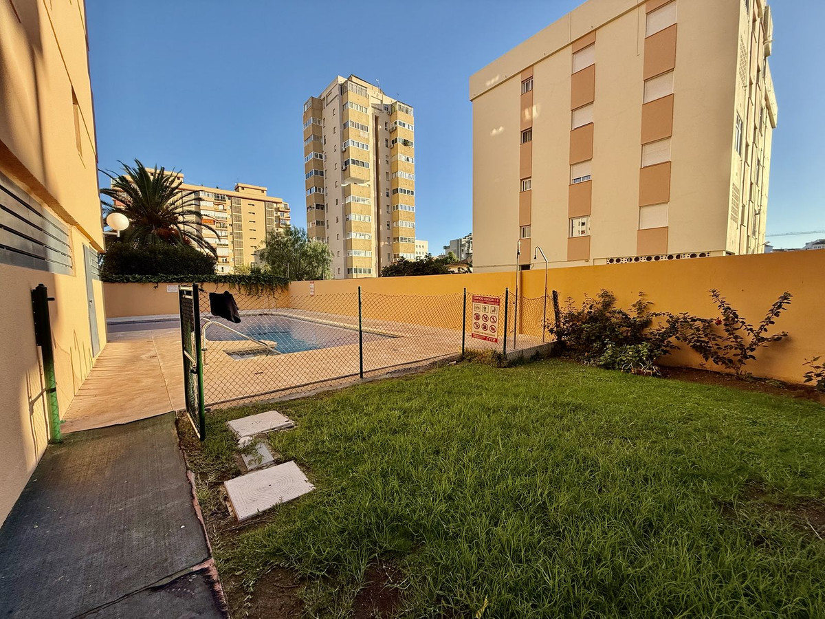 3 Bed Apartment for sale in Fuengirola Costa Del Sol, Málaga, Spain