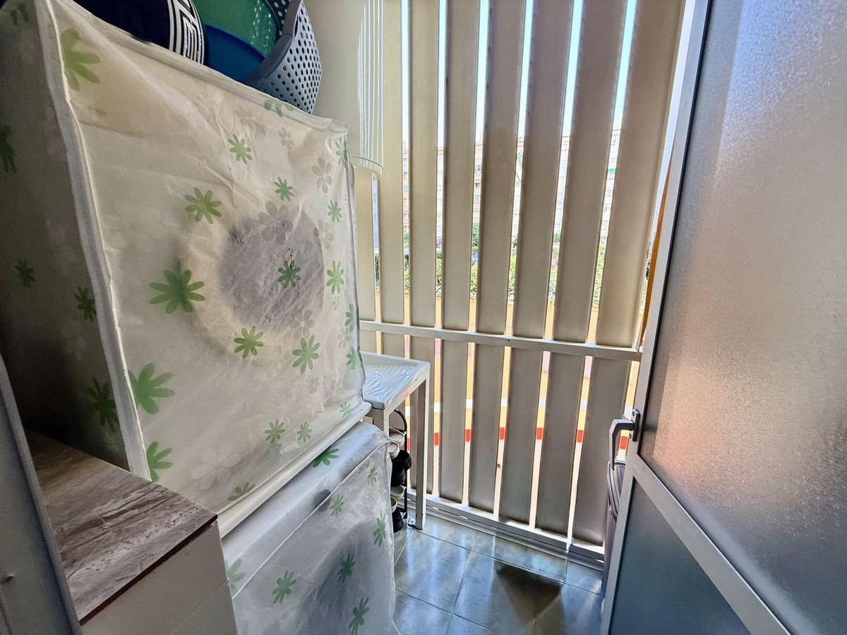 3 Bed Apartment for sale in Fuengirola Costa Del Sol, Málaga, Spain