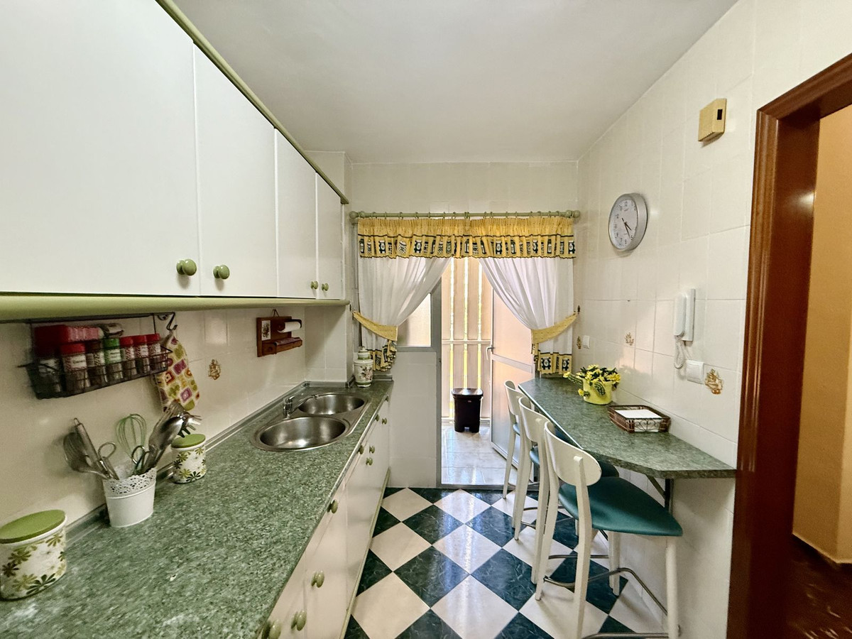 3 Bed Apartment for sale in Fuengirola Costa Del Sol, Málaga, Spain