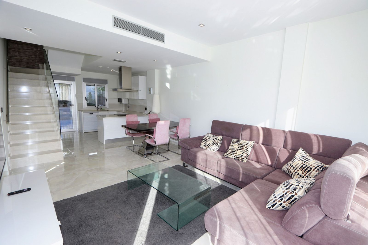 3 Bed Townhouse for sale in Lomas De Cabo Roig Costa Blanca, Alicante, Spain
