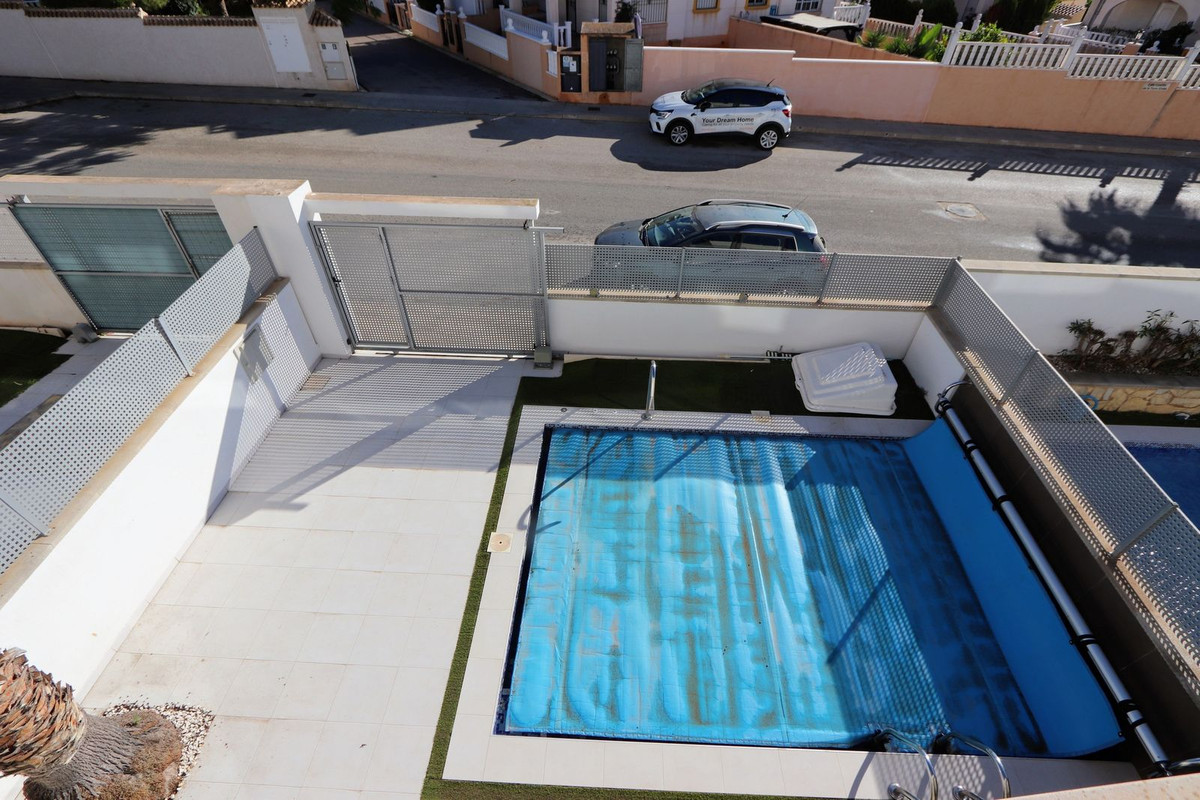 3 Bed Townhouse for sale in Lomas De Cabo Roig Costa Blanca, Alicante, Spain