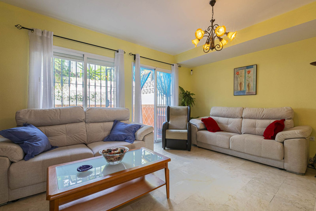 6 Bed Townhouse for sale in Marbella Costa Del Sol, Málaga, Spain