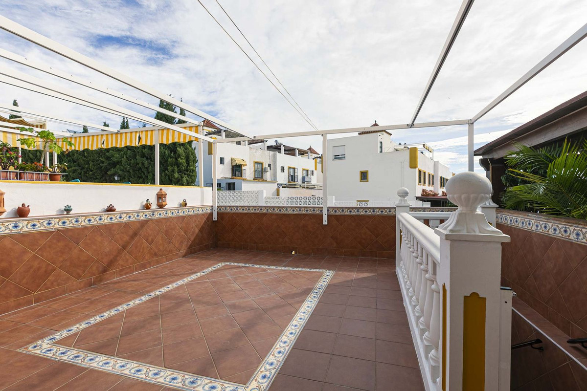 6 Bed Townhouse for sale in Marbella Costa Del Sol, Málaga, Spain
