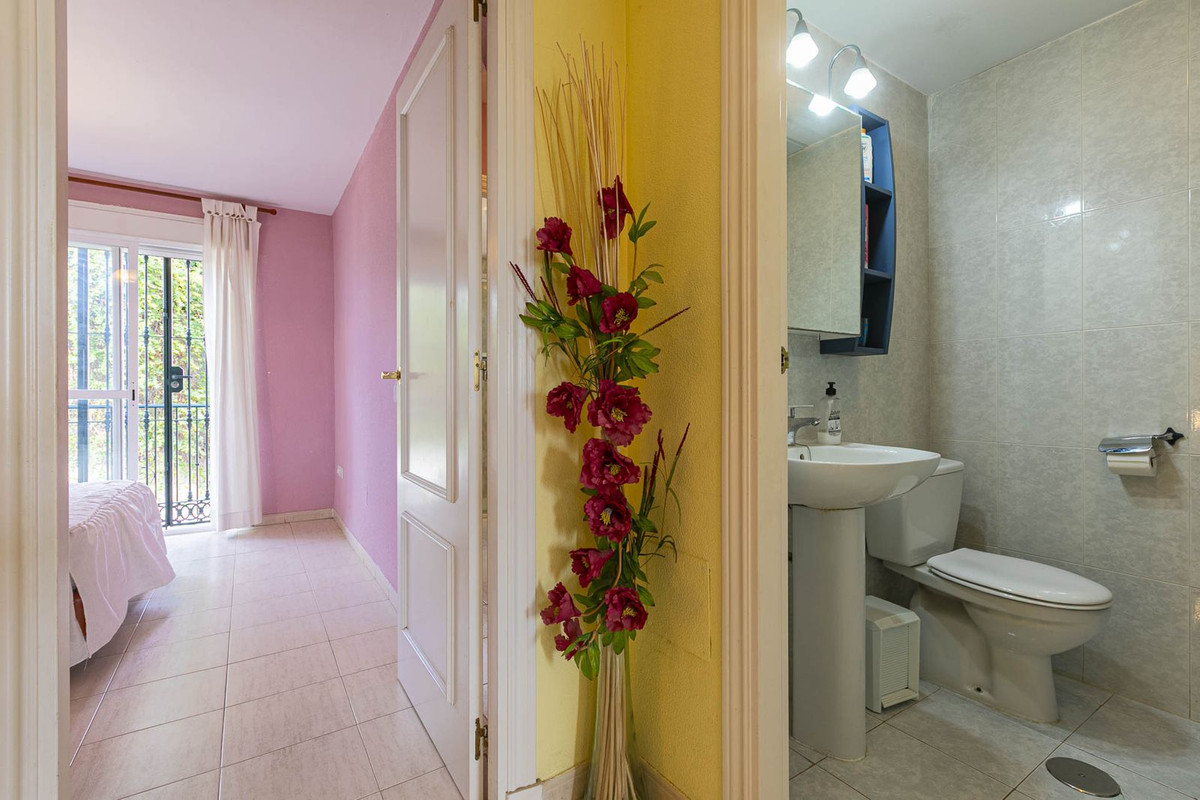 6 Bed Townhouse for sale in Marbella Costa Del Sol, Málaga, Spain