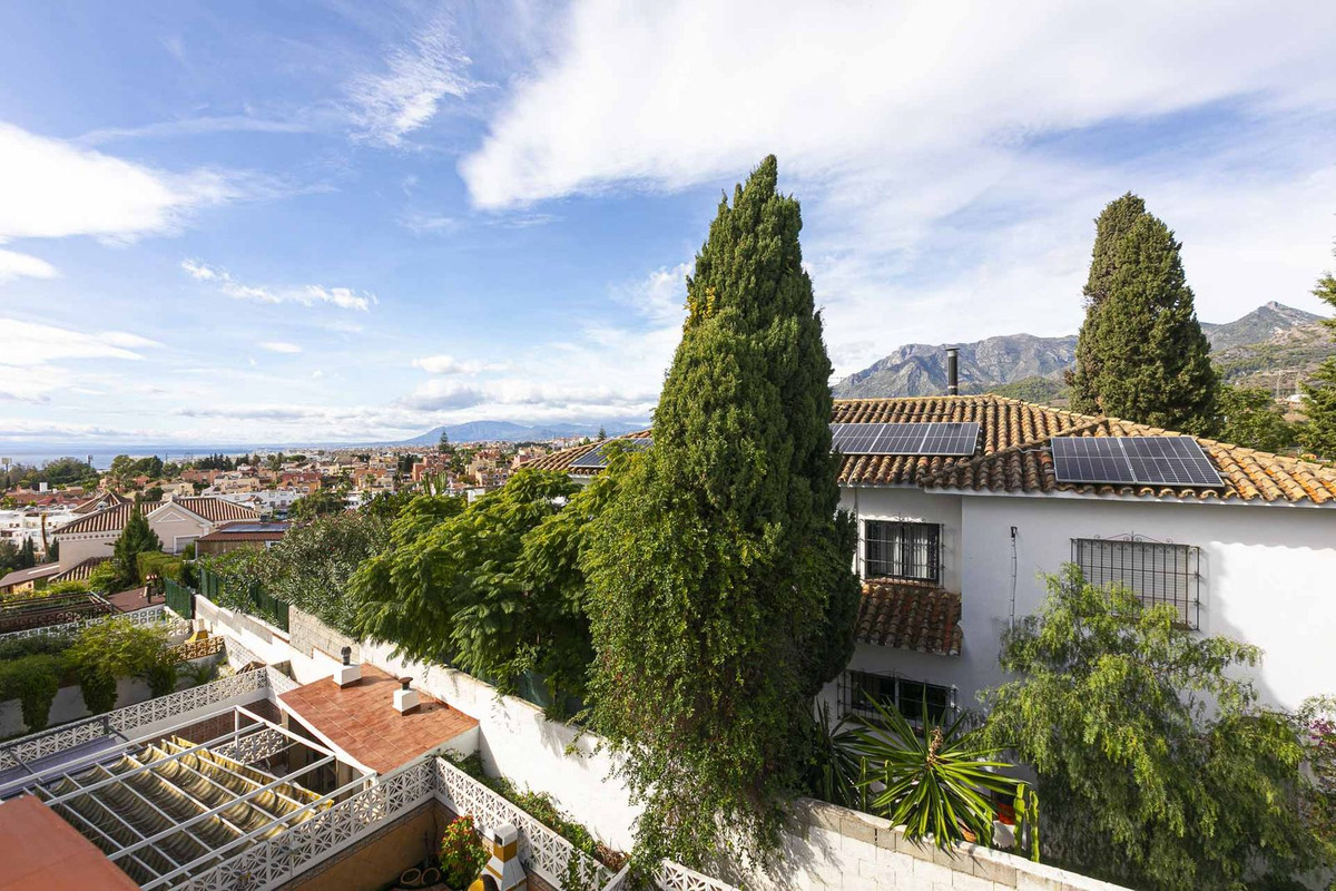 6 Bed Townhouse for sale in Marbella Costa Del Sol, Málaga, Spain