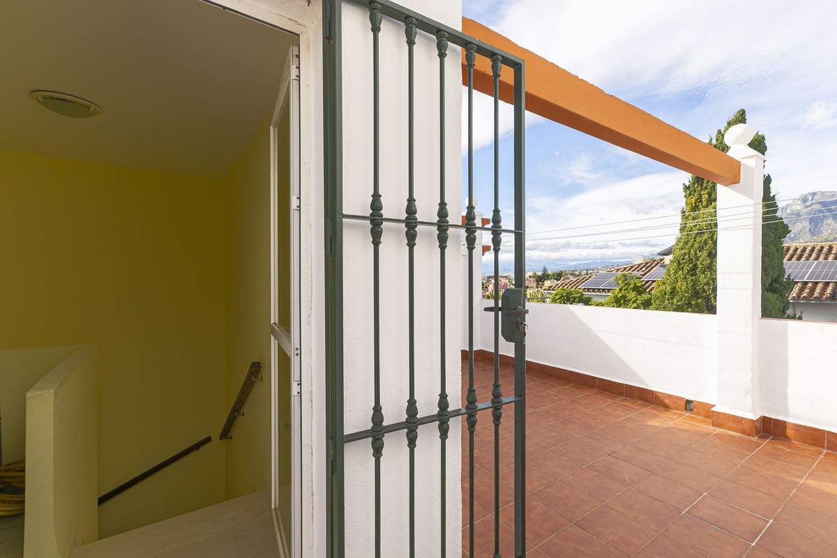 6 Bed Townhouse for sale in Marbella Costa Del Sol, Málaga, Spain