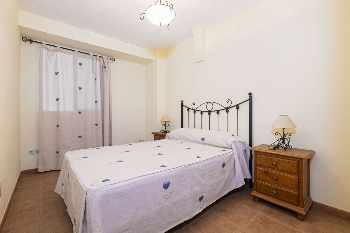 6 Bed Townhouse for sale in Marbella Costa Del Sol, Málaga, Spain