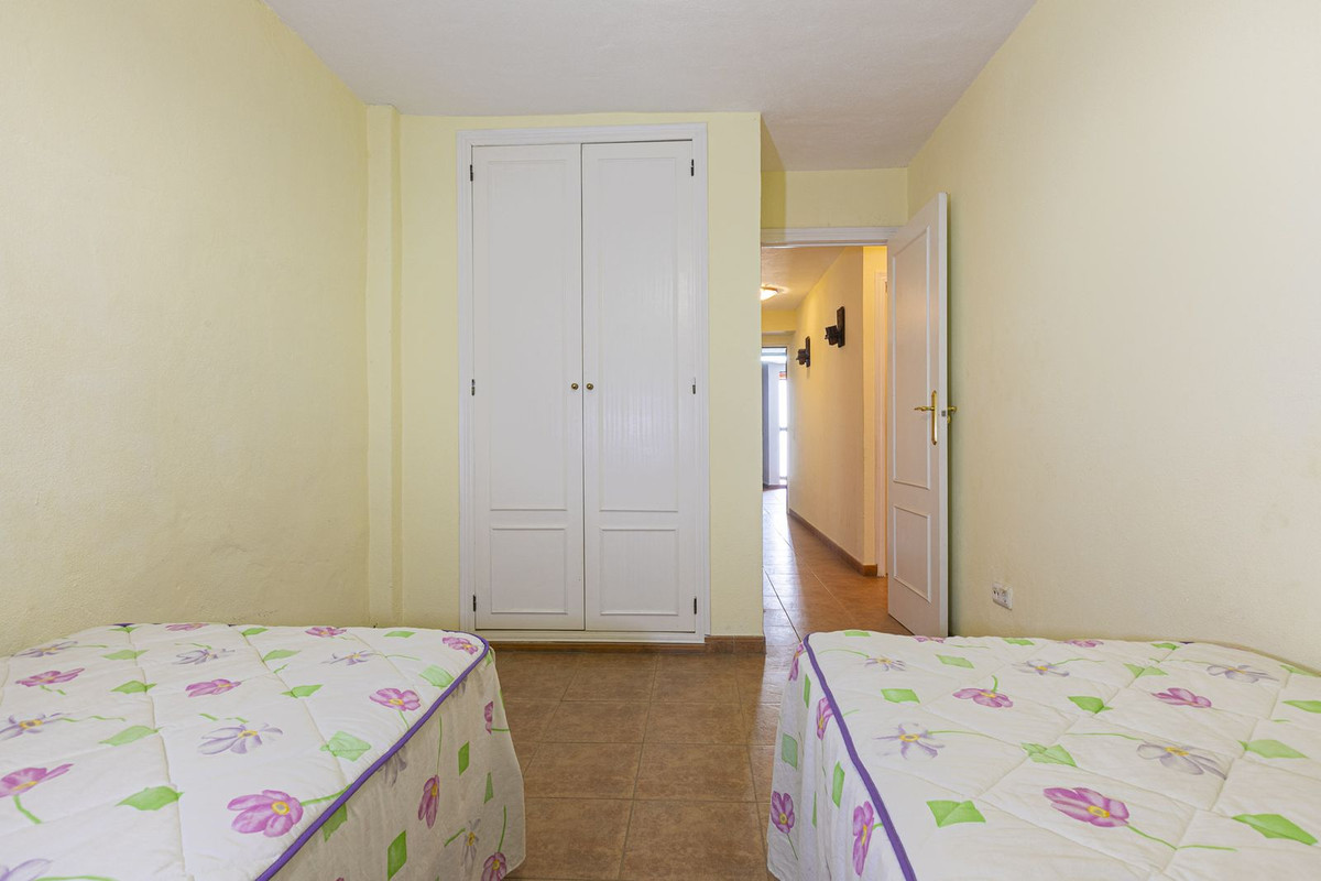 6 Bed Townhouse for sale in Marbella Costa Del Sol, Málaga, Spain