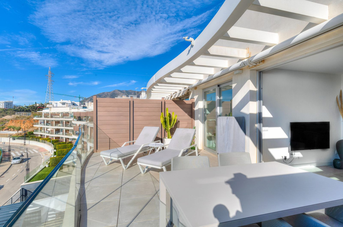 2 Bed Apartment for sale in Fuengirola Costa Del Sol, Málaga, Spain