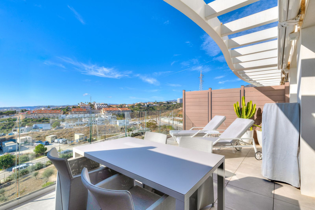 2 Bed Apartment for sale in Fuengirola Costa Del Sol, Málaga, Spain