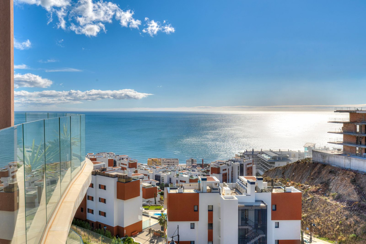 2 Bed Apartment for sale in Fuengirola Costa Del Sol, Málaga, Spain