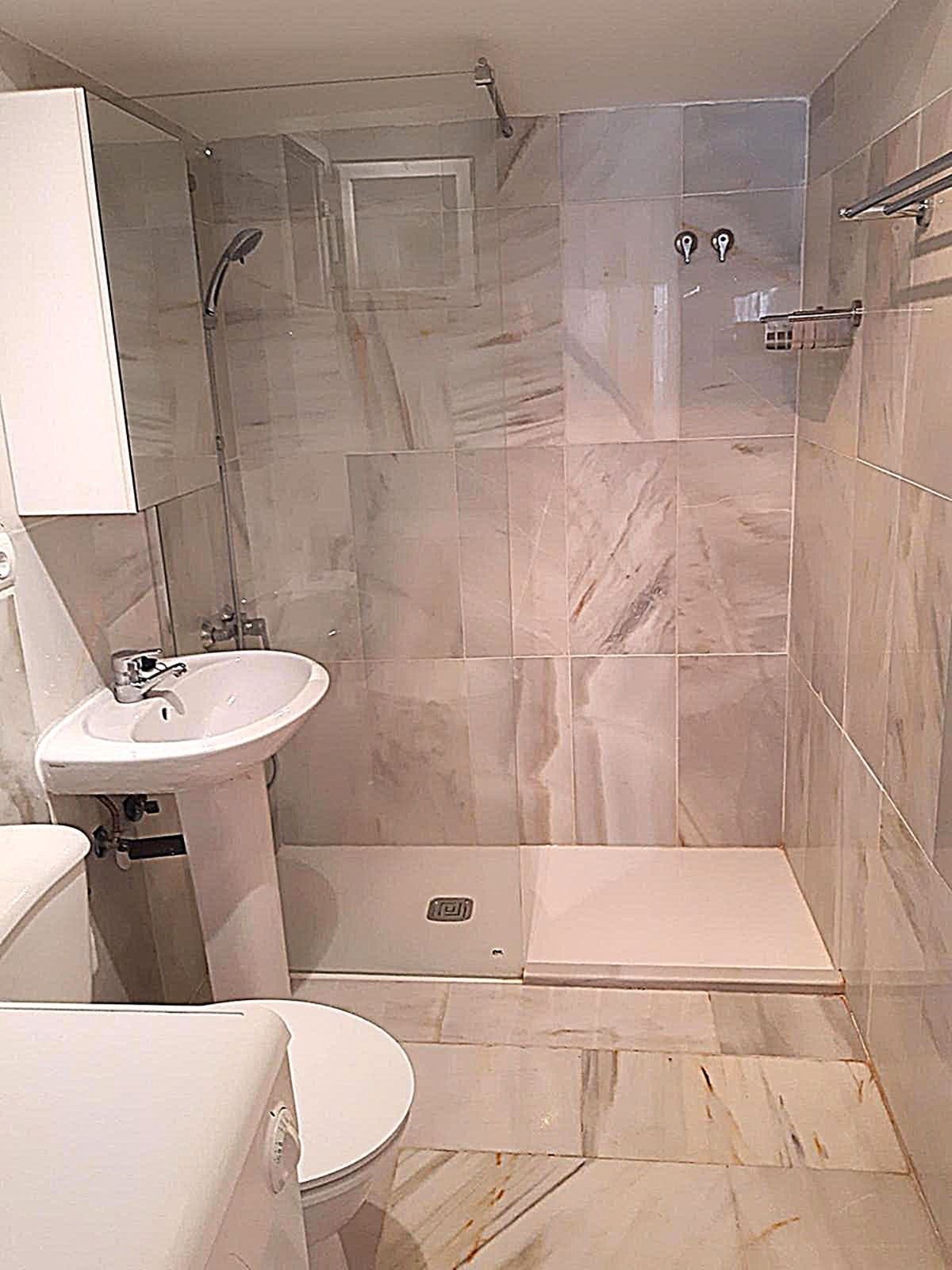 Se vende Apartamento Planta Media de 1 dormitorios en Costa Del Sol, Málaga, España
