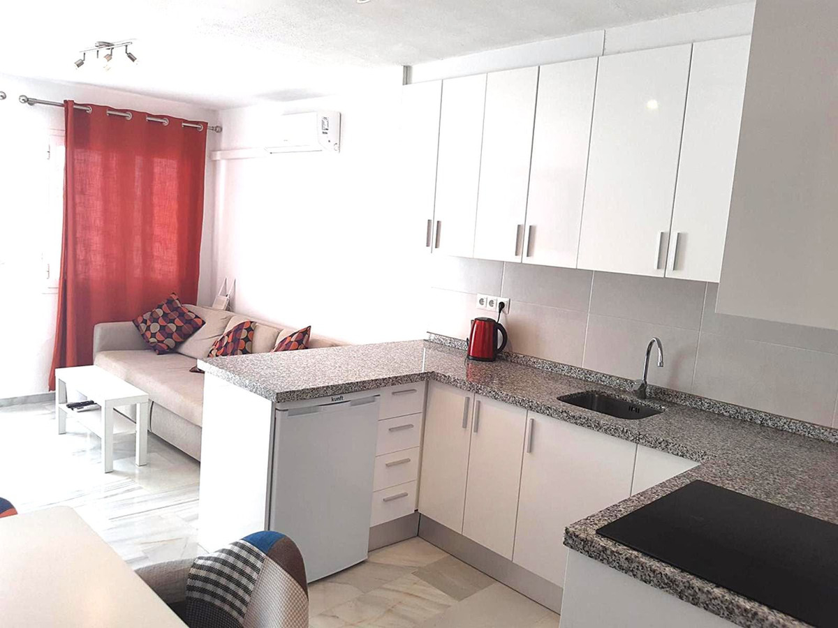 Se vende Apartamento Planta Media de 1 dormitorios en Costa Del Sol, Málaga, España