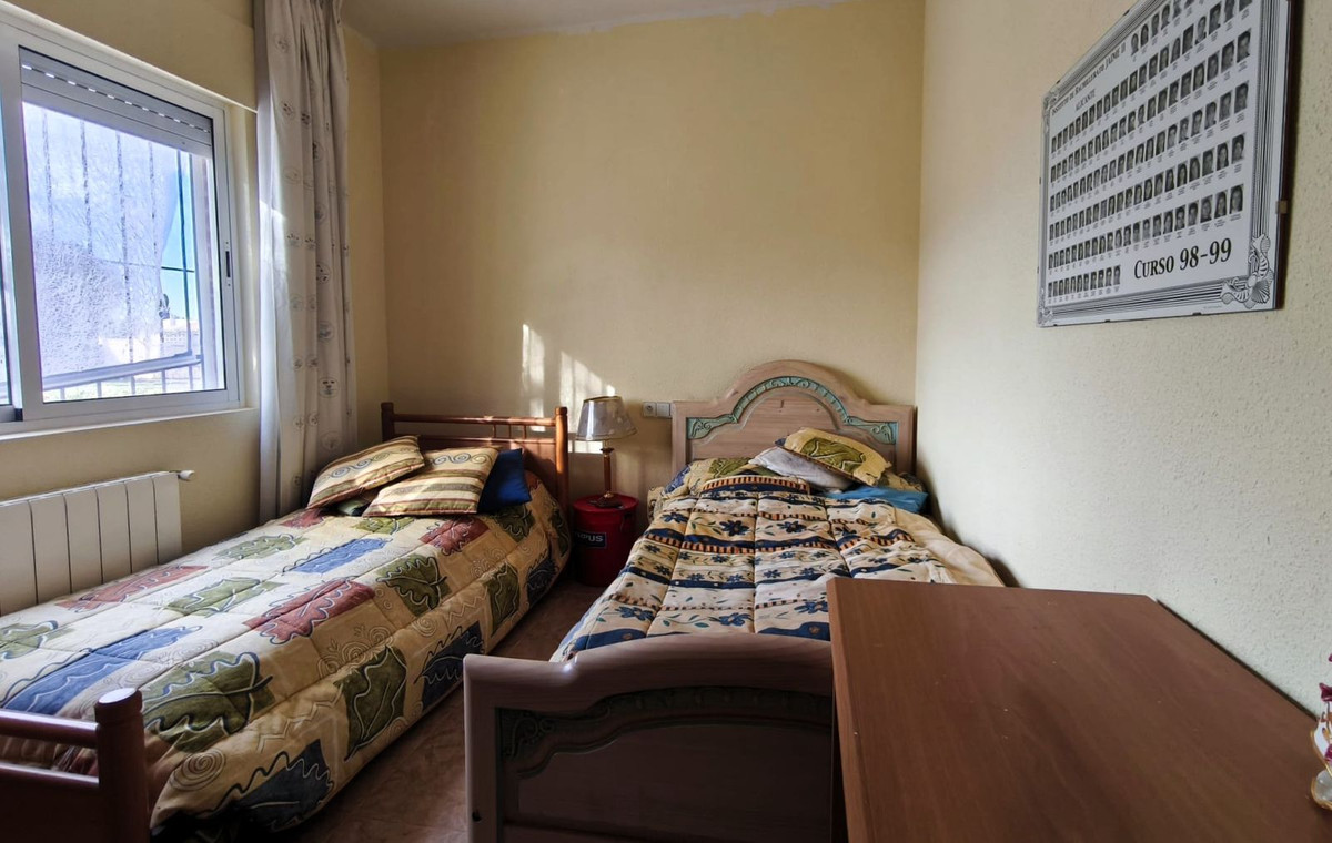 Se vende Villa - Chalet de 5 dormitorios en Costa Blanca, Alicante, España