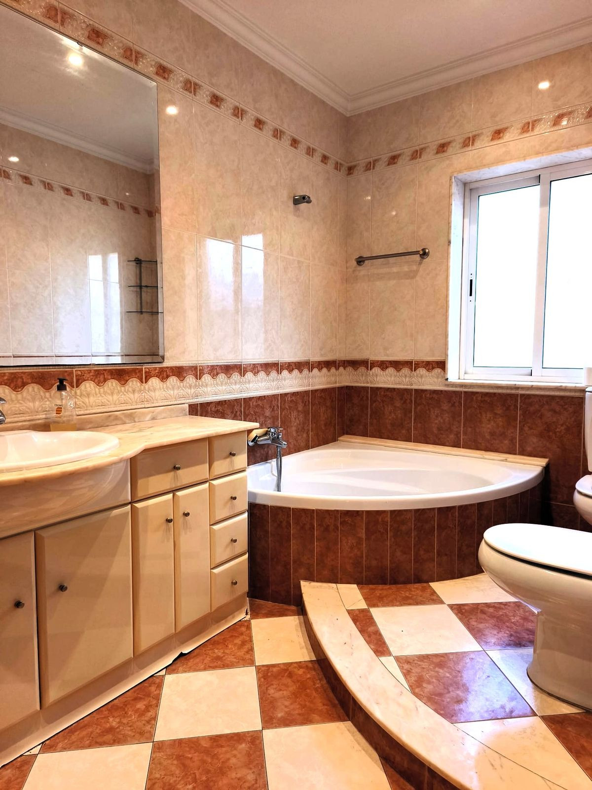 Se vende Villa - Chalet de 5 dormitorios en Costa Blanca, Alicante, España