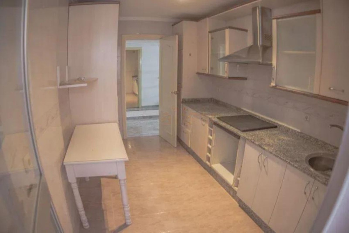 3 Bed Apartment for sale in Marbella Costa Del Sol, Málaga, Spain