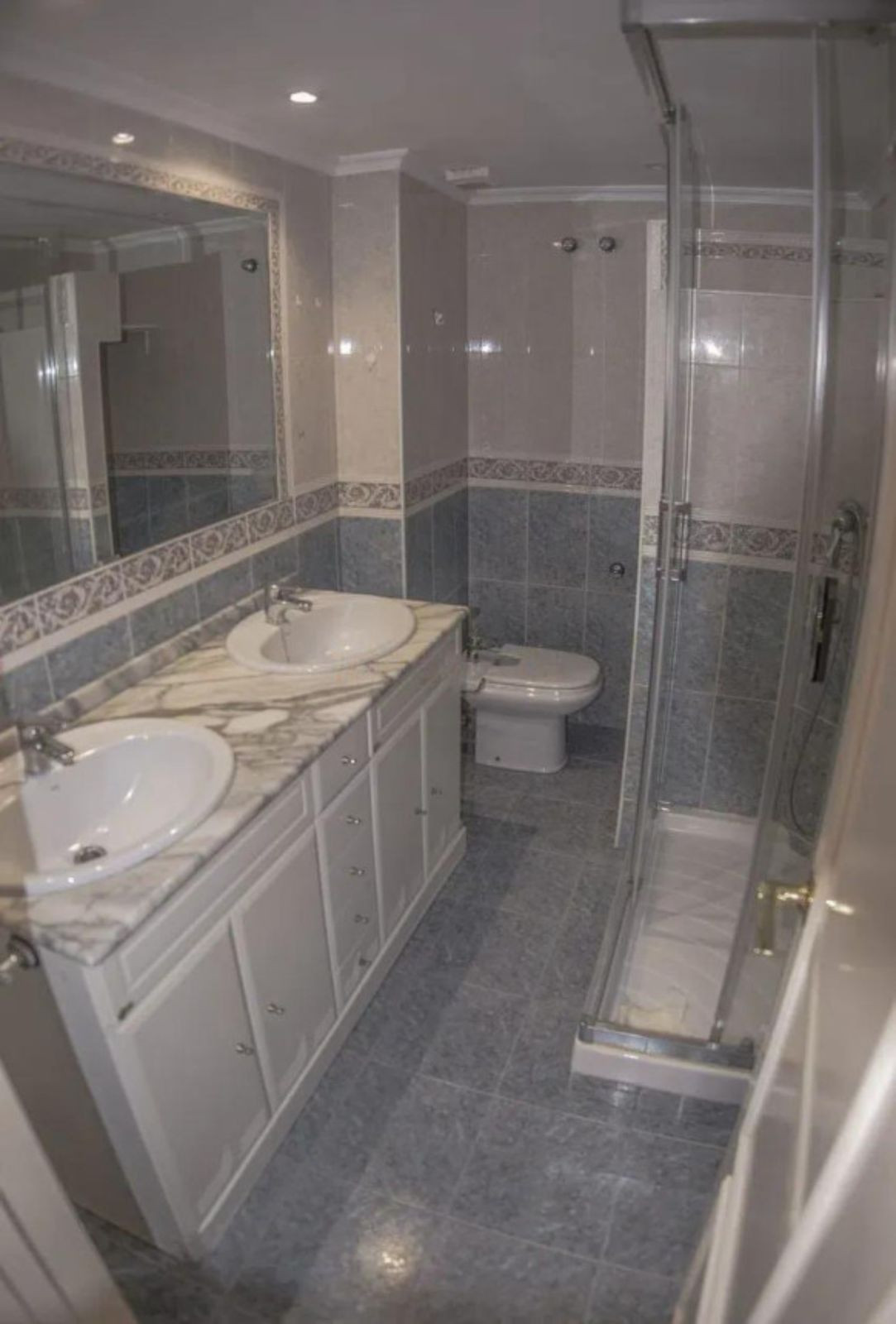 3 Bed Apartment for sale in Marbella Costa Del Sol, Málaga, Spain