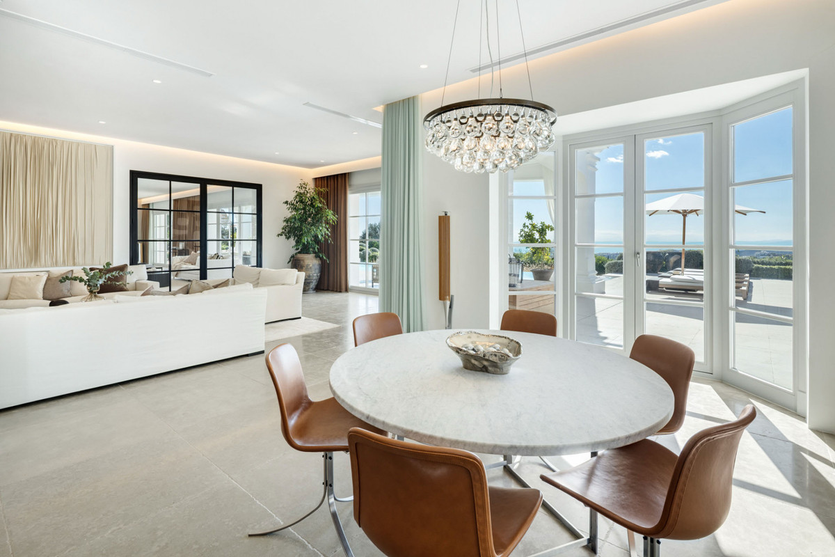 Se vende Villa - Chalet de 7 dormitorios en Costa Del Sol, Málaga, España