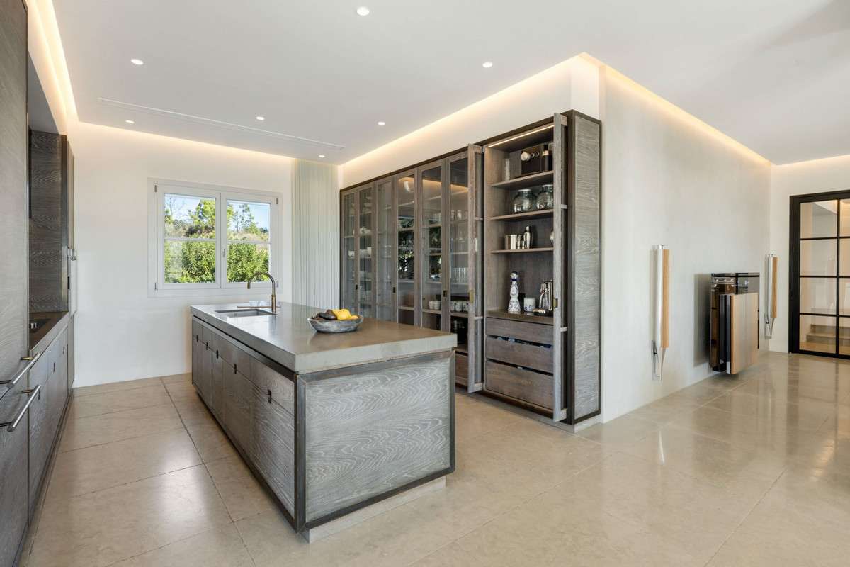 Se vende Villa - Chalet de 7 dormitorios en Costa Del Sol, Málaga, España