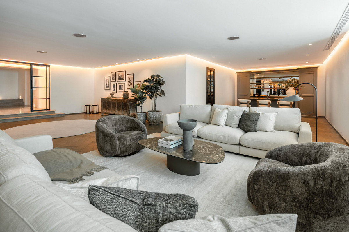 Se vende Villa - Chalet de 7 dormitorios en Costa Del Sol, Málaga, España
