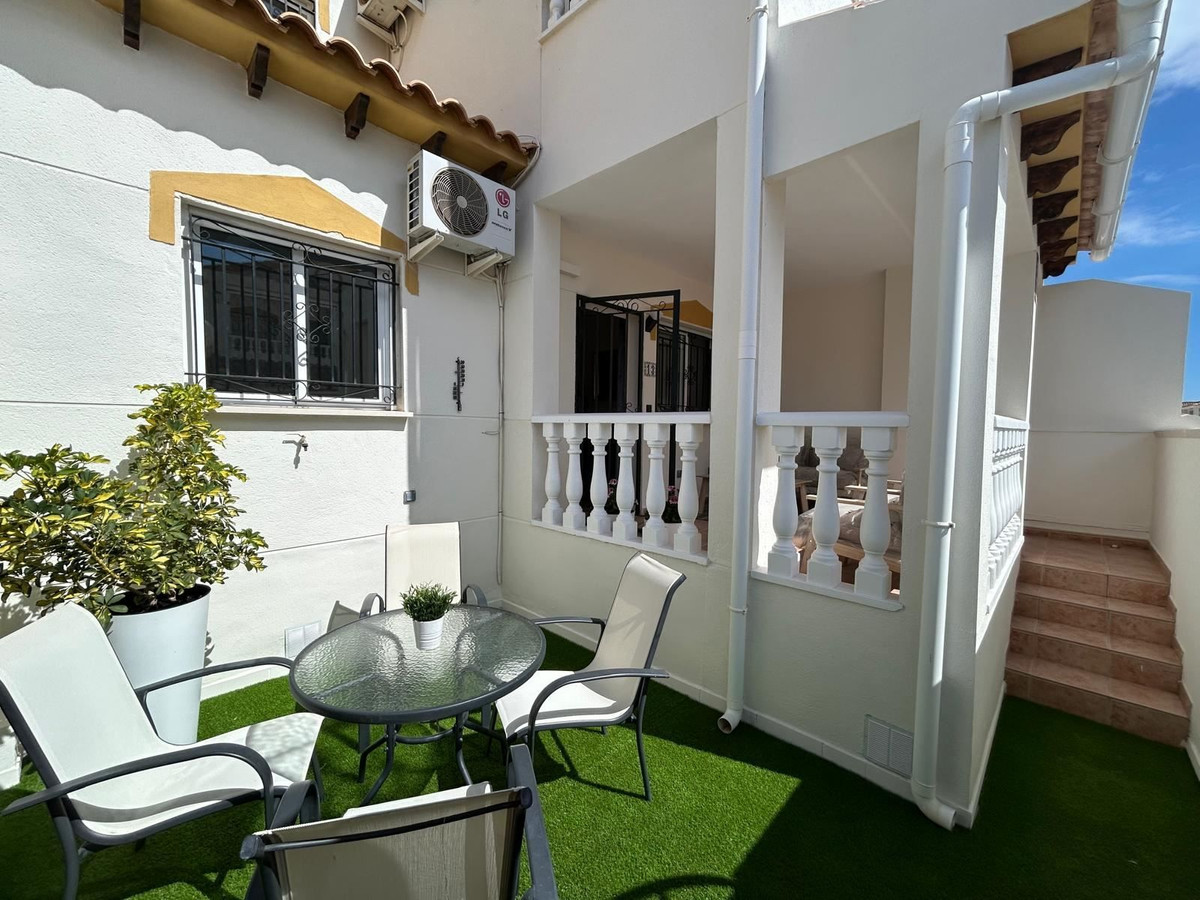 Se vende Adosada de 3 dormitorios en Costa Blanca, Alicante, España