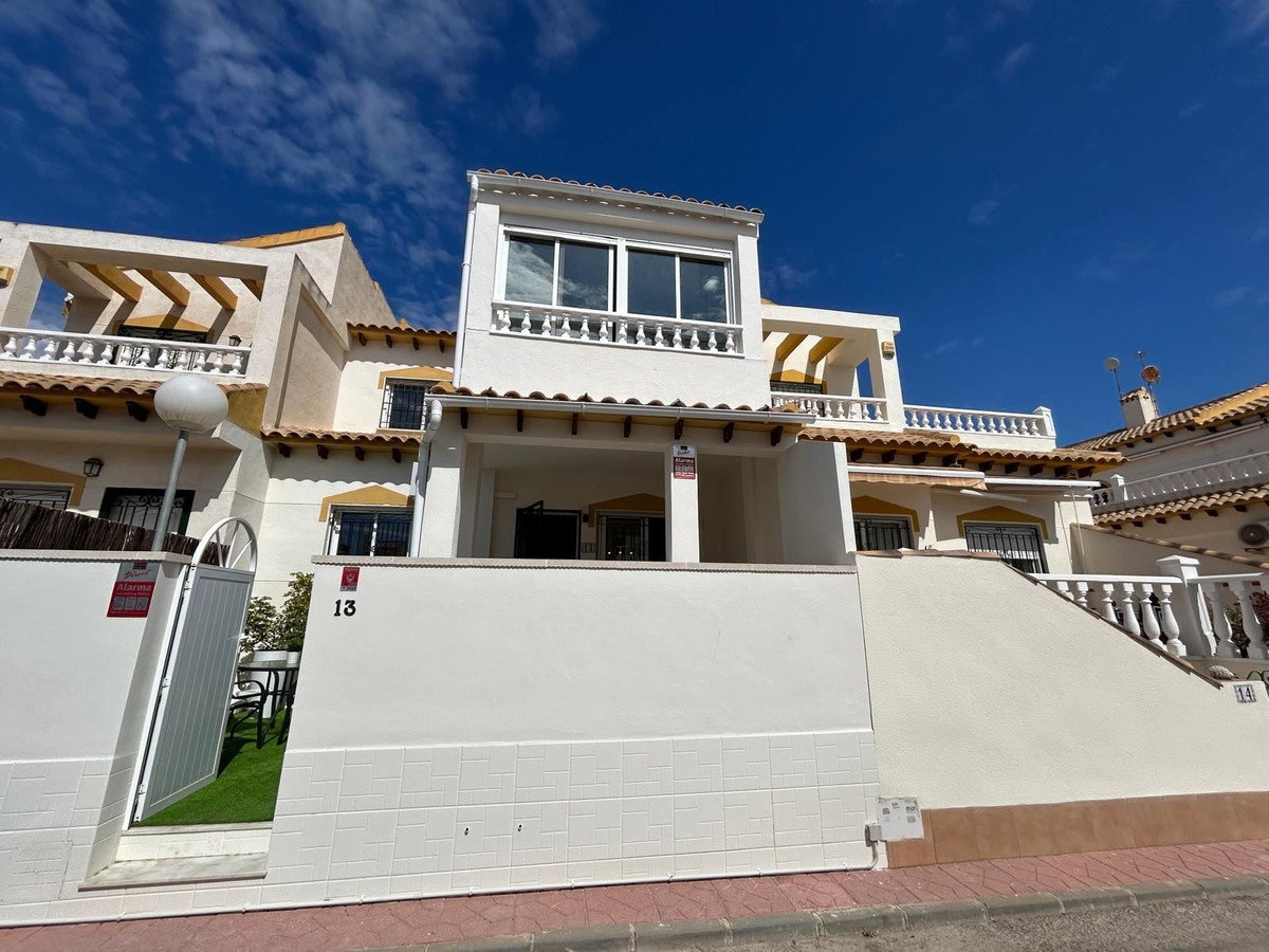 Se vende Adosada de 3 dormitorios en Costa Blanca, Alicante, España