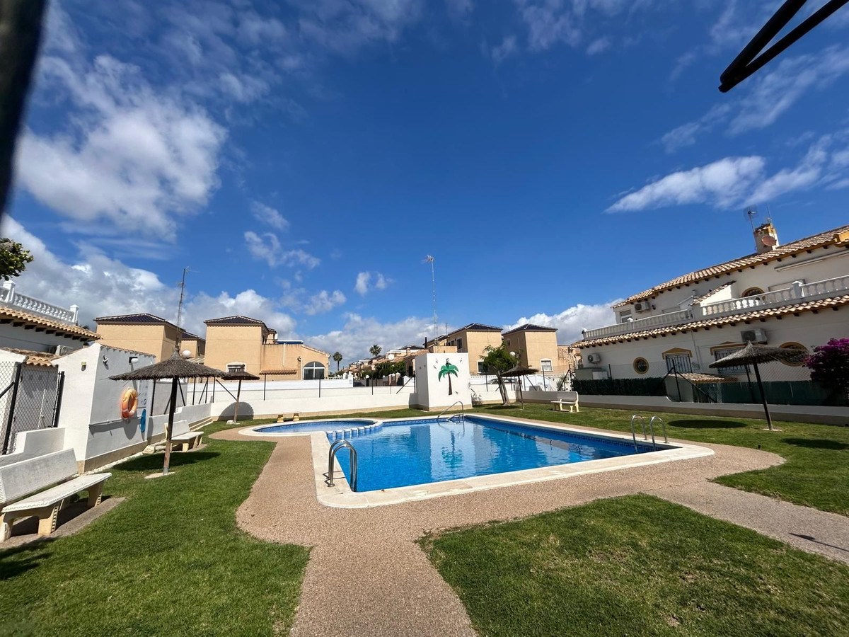 Se vende Adosada de 3 dormitorios en Costa Blanca, Alicante, España