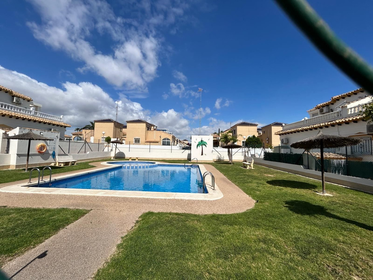 Se vende Adosada de 3 dormitorios en Costa Blanca, Alicante, España