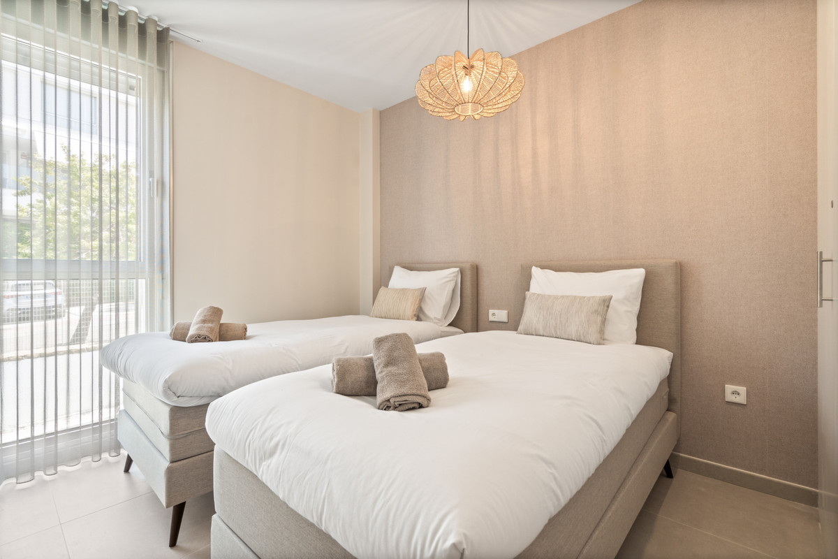 2 Bed Apartment for sale in Estepona Costa Del Sol, Málaga, Spain
