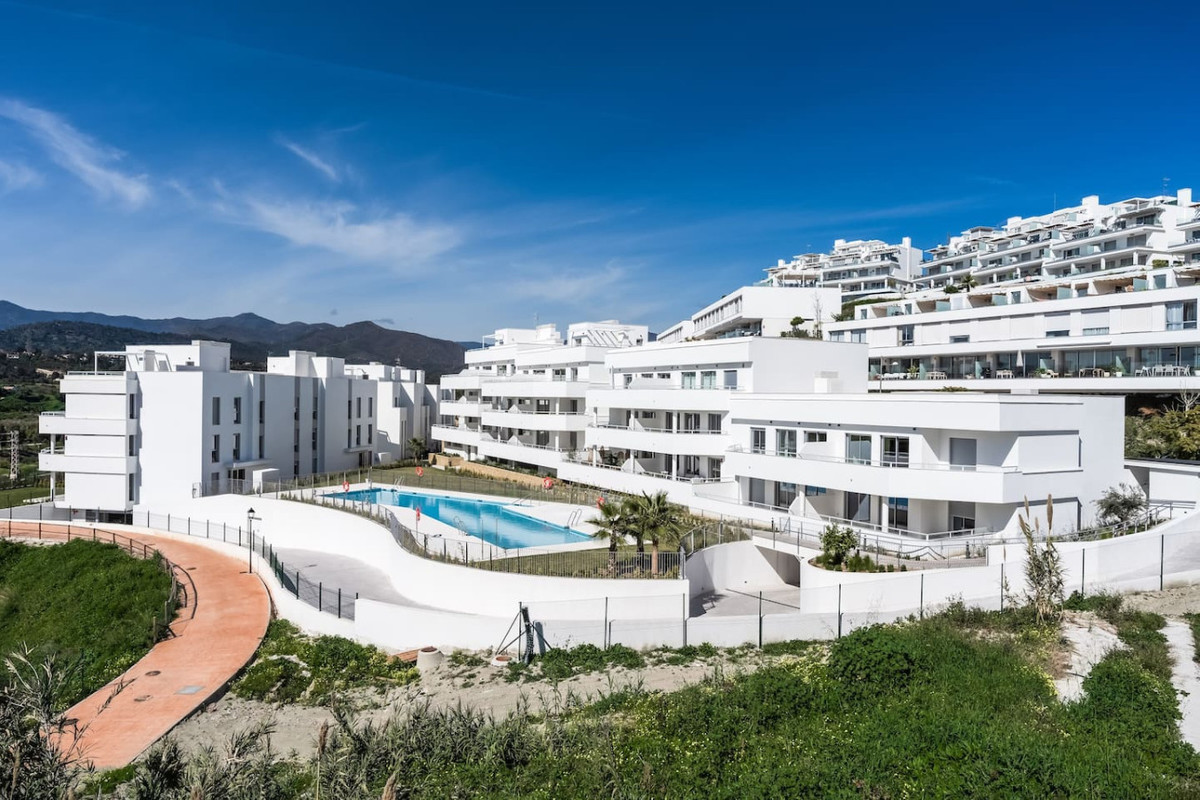 2 Bed Apartment for sale in Estepona Costa Del Sol, Málaga, Spain