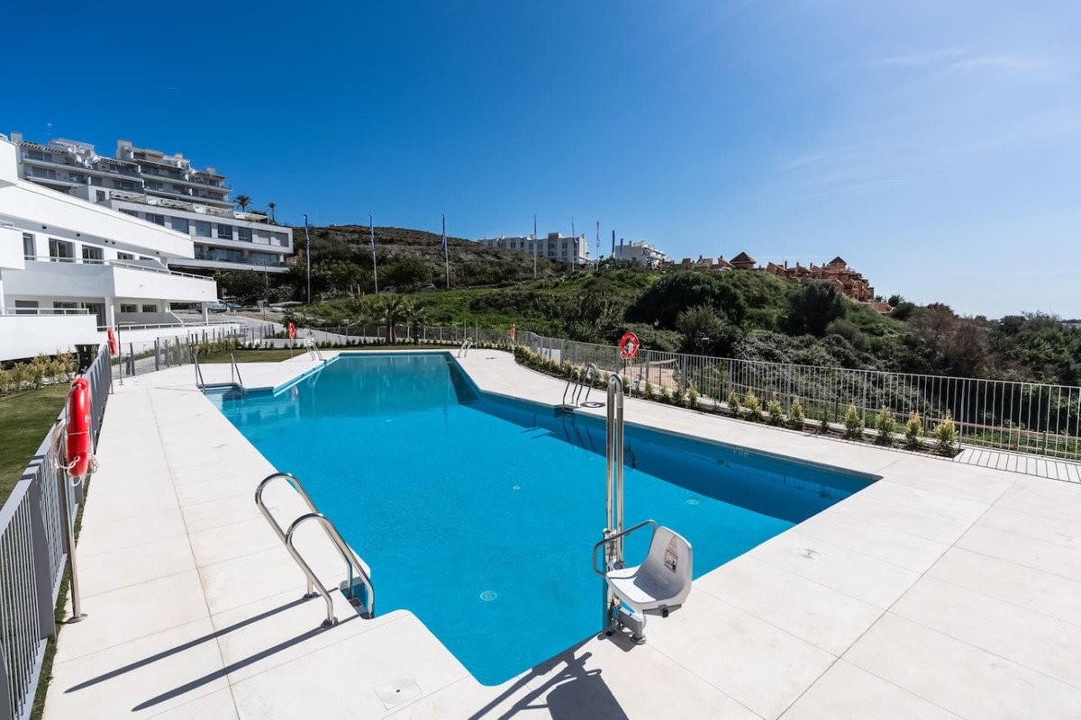2 Bed Apartment for sale in Estepona Costa Del Sol, Málaga, Spain