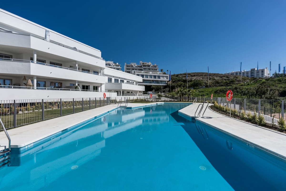 2 Bed Apartment for sale in Estepona Costa Del Sol, Málaga, Spain