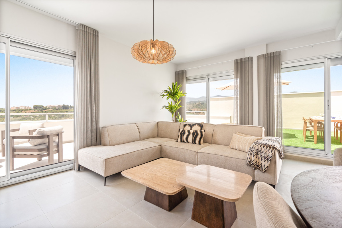 2 Bed Apartment for sale in Estepona Costa Del Sol, Málaga, Spain