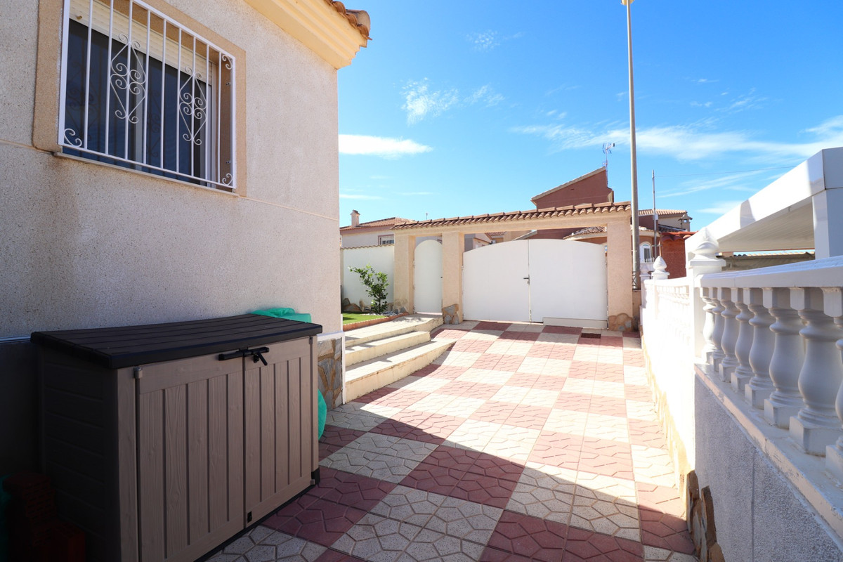Se vende Villa - Chalet de 2 dormitorios en Costa Blanca, Alicante, España