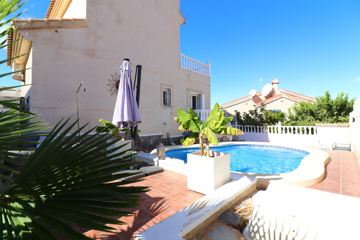 Se vende Villa - Chalet de 2 dormitorios en Costa Blanca, Alicante, España