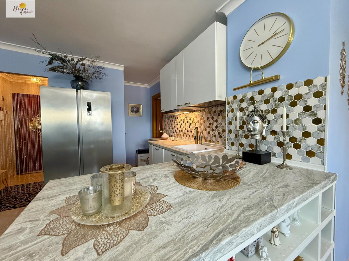 Se vende Apartamento Planta Media de 2 dormitorios en Costa Blanca, Alicante, España