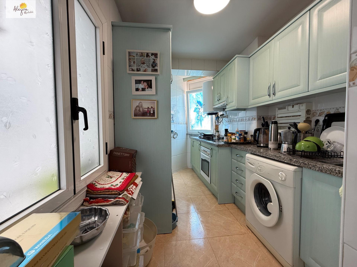 Se vende Apartamento Planta Media de 2 dormitorios en Costa Blanca, Alicante, España