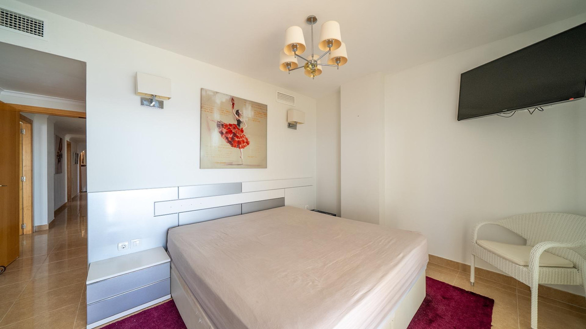 4 Bed Apartment for sale in Calpe Costa Blanca, Alicante, Spain