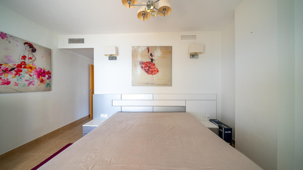 4 Bed Apartment for sale in Calpe Costa Blanca, Alicante, Spain
