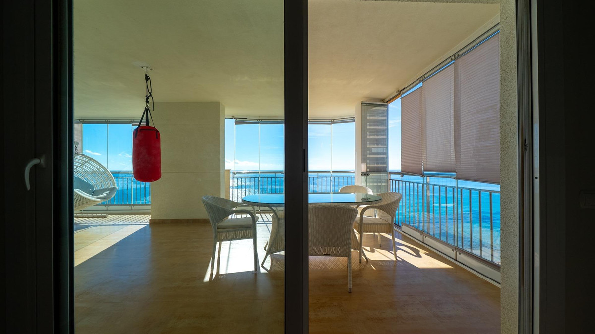 4 Bed Apartment for sale in Calpe Costa Blanca, Alicante, Spain