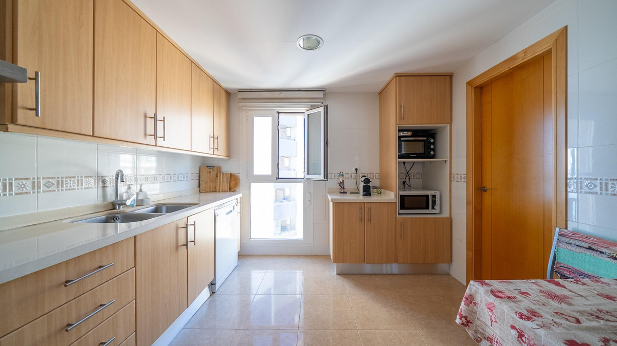 4 Bed Apartment for sale in Calpe Costa Blanca, Alicante, Spain