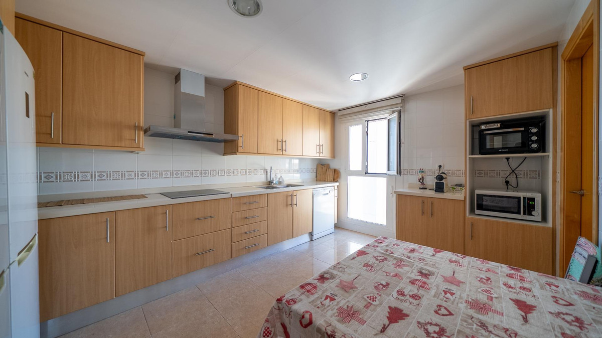 4 Bed Apartment for sale in Calpe Costa Blanca, Alicante, Spain