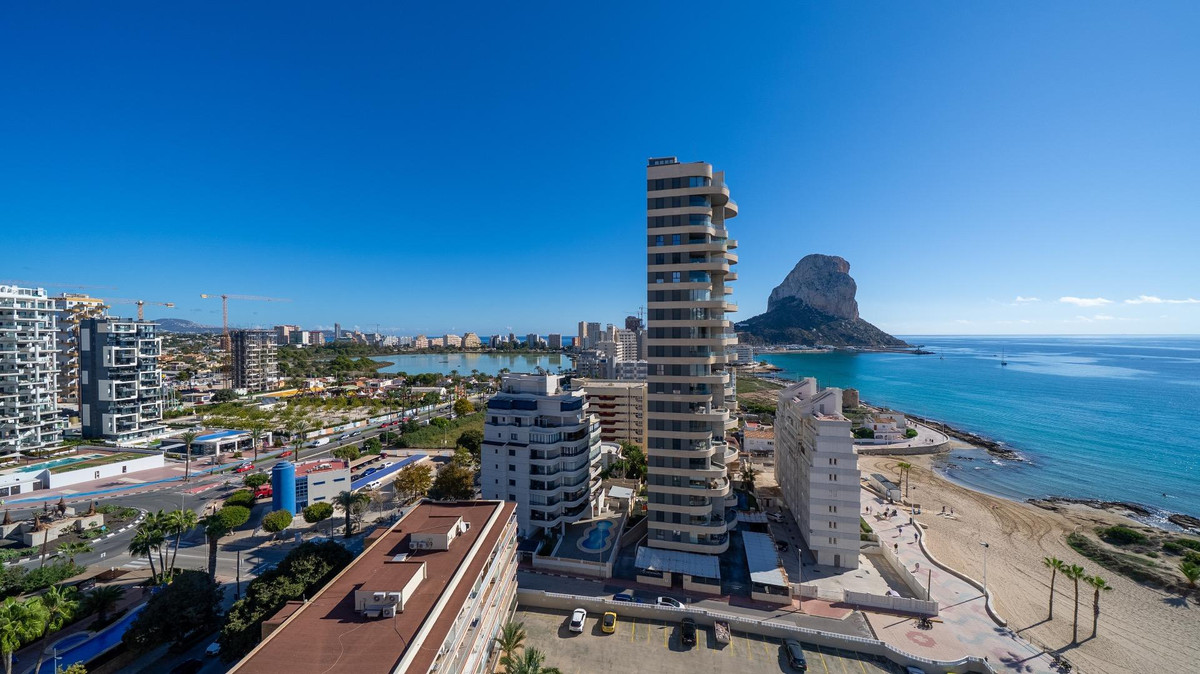4 Bed Apartment for sale in Calpe Costa Blanca, Alicante, Spain