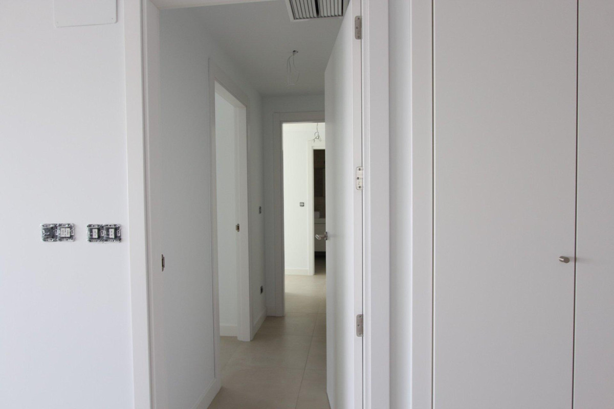 Se vende Apartamento Planta Media de 2 dormitorios en Costa Blanca, Alicante, España