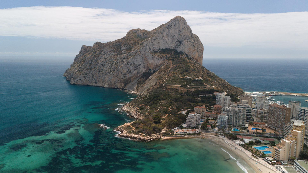 2 Bed Apartment for sale in Calpe Costa Blanca, Alicante, Spain