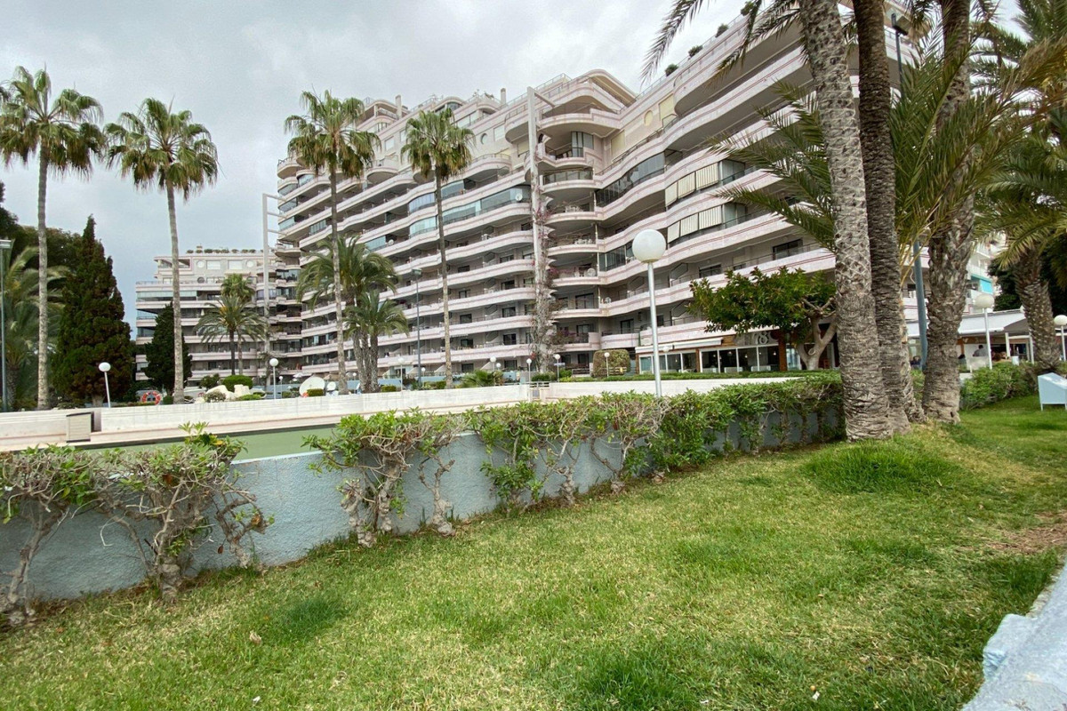 2 Bed Apartment for sale in Calpe Costa Blanca, Alicante, Spain